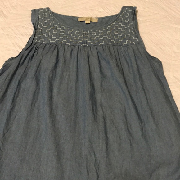 Loft Chambray top - Picture 1 of 2